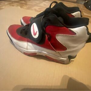 Retro Nike Air Mission